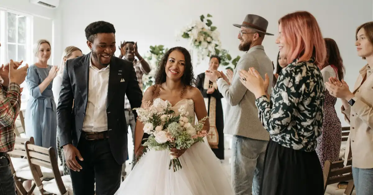 32+ Pre Wedding Photoshoot Outfit Ideas…